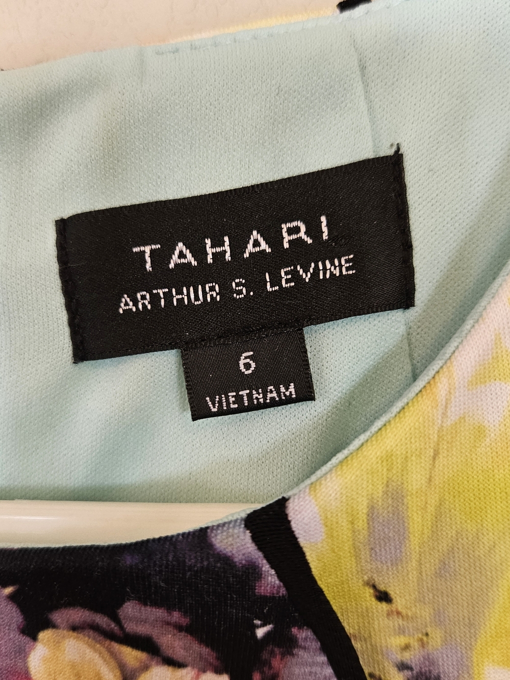 Tahari Arthur S. Levine Floral Sheath Dress Size 6 - Picture 3 of 5